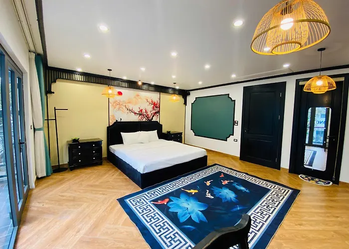 The Bamboo Palace & Residences Khách sạn 5*